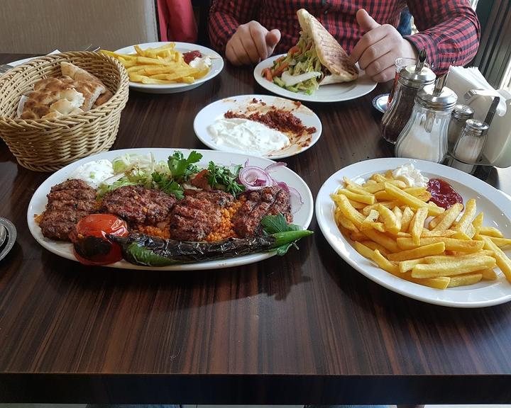 Öz Urfa Kebabhaus & Pizzeria